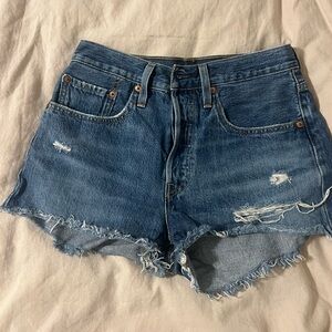 Levi shorts
